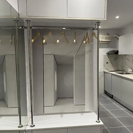 Summer Me - Studio Downtown