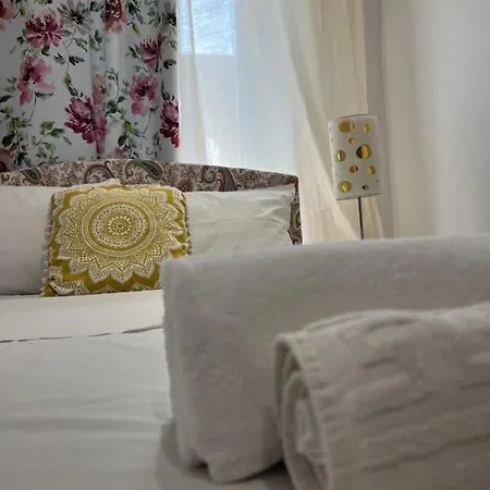 Summer Me - Studio Downtown Apartment Corfu (city)
